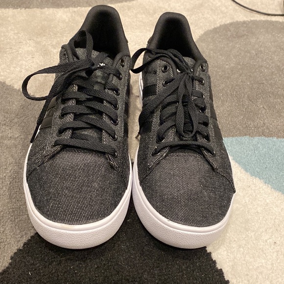 Adidas shoes - Picture 5 of 5